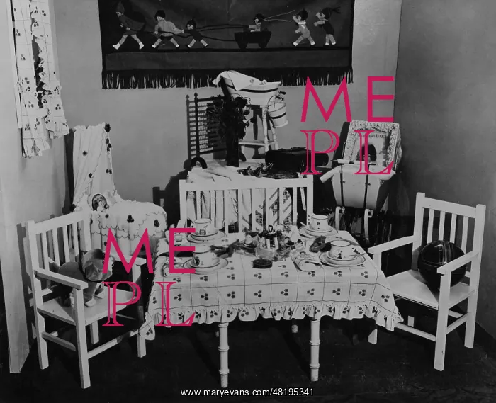 : Children's room, 1928 : Children's room, 1928