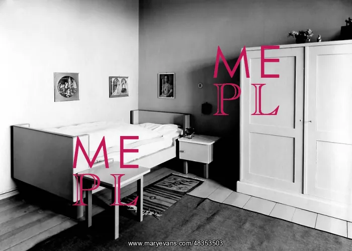 : Child's bed by Walter Gropius : Child's bed by Walter Gropius