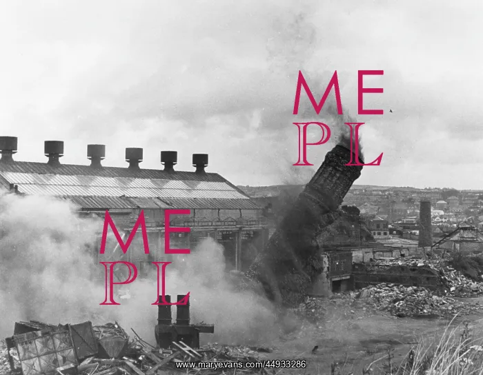 : Chimney demolition at Hayle, Cornwall : Chimney demolition at Hayle, Cornwall