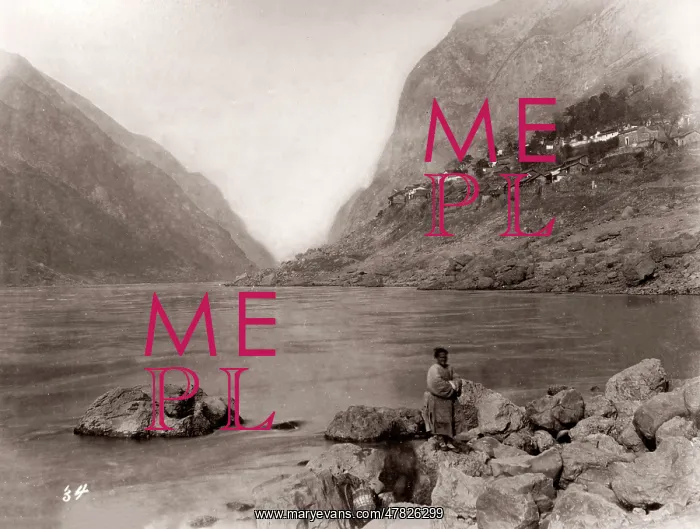 : China c.1880s - gorge on the Yangtze river : China c.1880s - gorge on the Yangtze river
