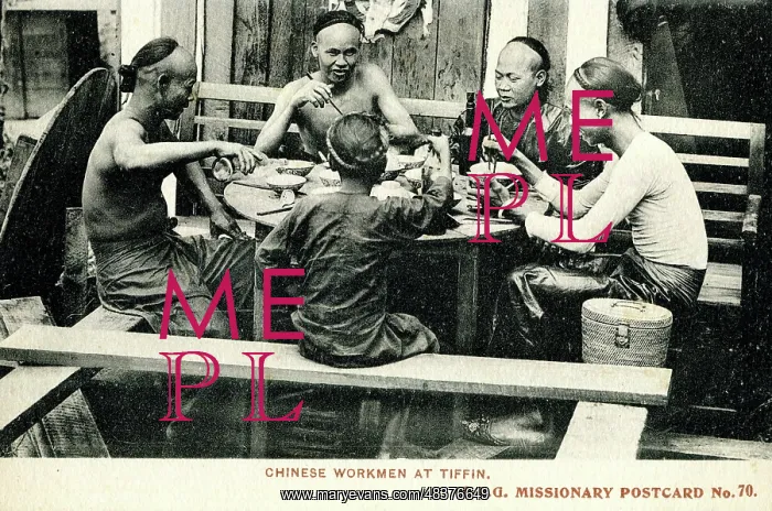 : Chinese workmen at tiffin : Chinese workmen at tiffin