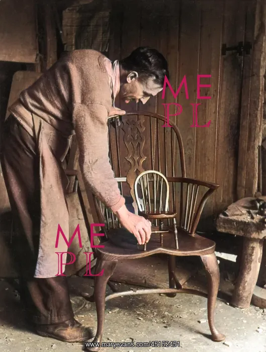 : CHIPPENDALE CHAIR MAKER : CHIPPENDALE CHAIR MAKER