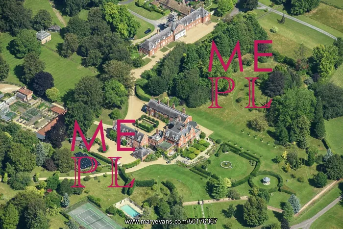 : Chippenham Hall country house and stables, Cambridgeshire : Chippenham Hall country house and stables, Cambridgeshire