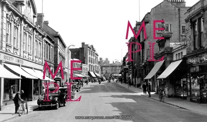  : Chippenham, High Street c1955