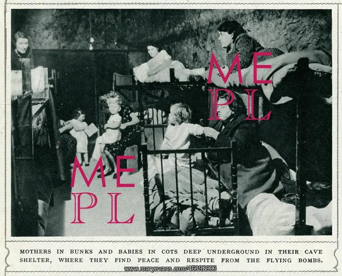 : Chislehurst caves during WWII : Chislehurst caves during WWII