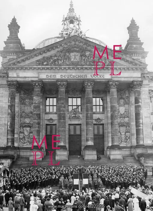 : Choir performance in front of the Reichstag building in : Choir performance in front of the Reichstag building in