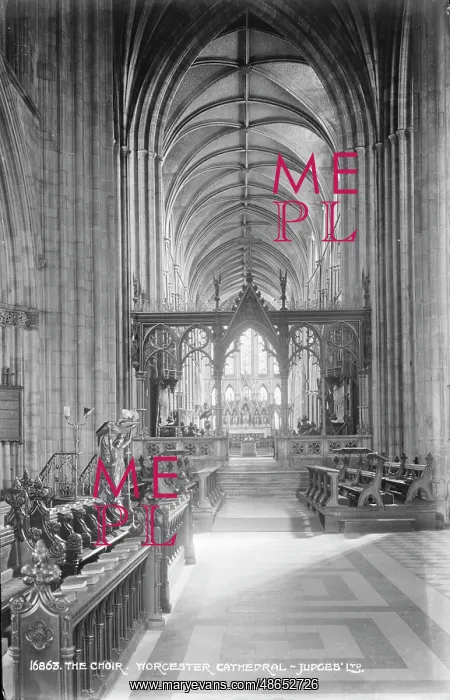 : The Choir of Worcester Cathedral : The Choir of Worcester Cathedral