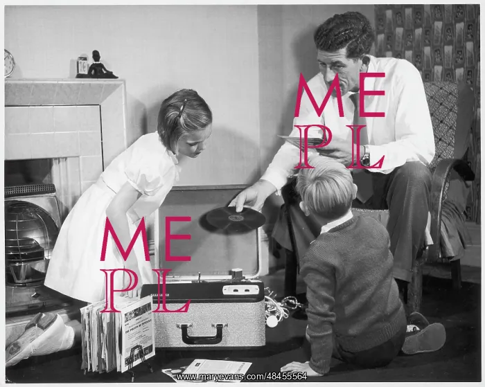 : CHOOSING A 78 RECORD : CHOOSING A 78 RECORD