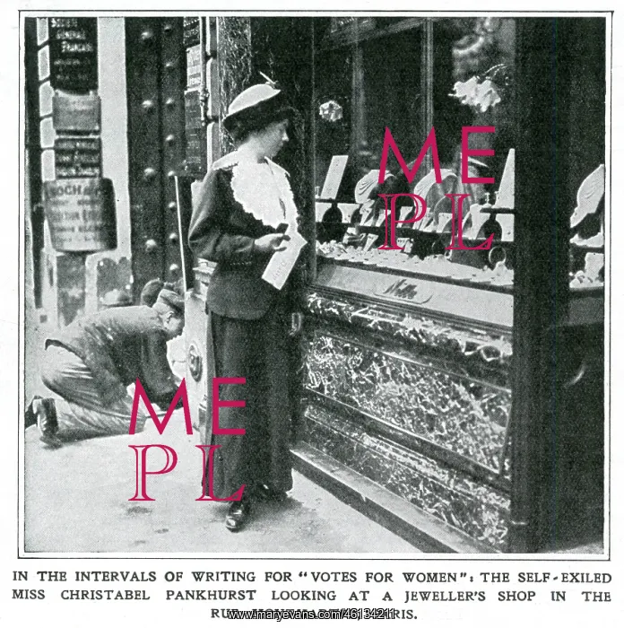 : Christabel Pankhurst self-exiled in Paris 1912 : Christabel Pankhurst self-exiled in Paris 1912