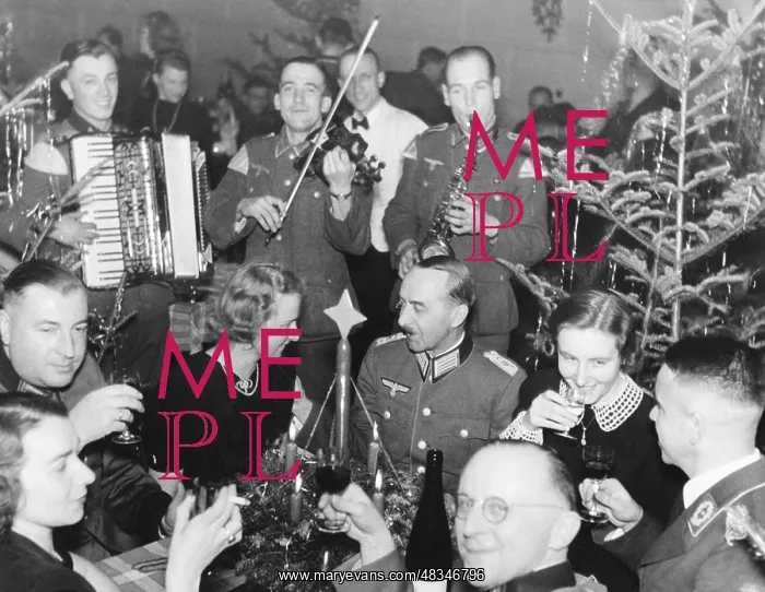 : Christmas in Prague, 1941 : Christmas in Prague, 1941
