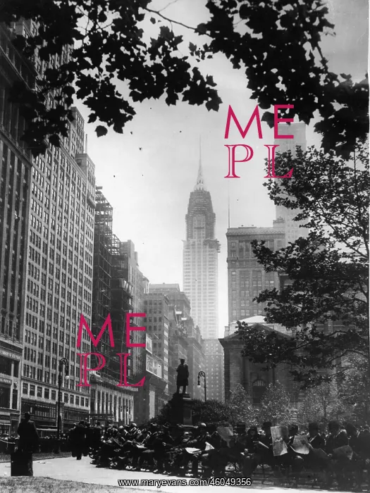 : Chrysler Building shortly before the complementation : Chrysler Building shortly before the complementation