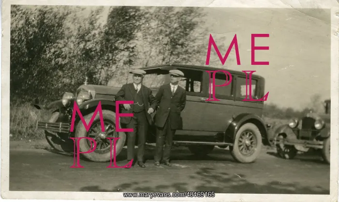  : Chrysler Vintage Car