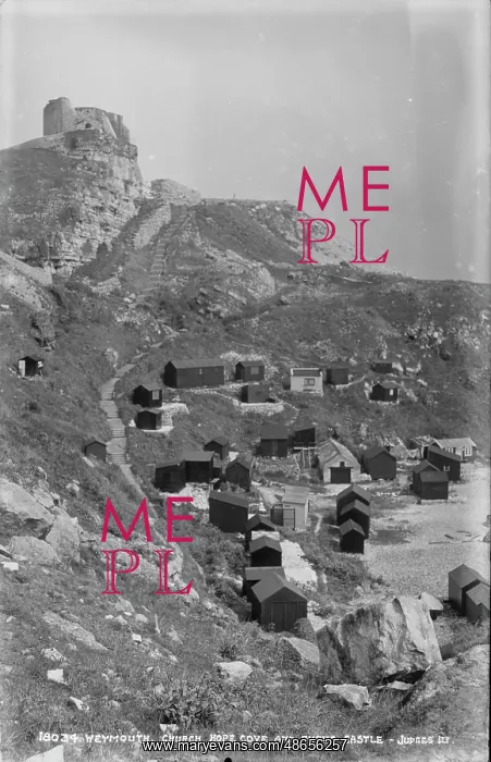 : Church Hope Cove and Rufus Castle : Church Hope Cove and Rufus Castle