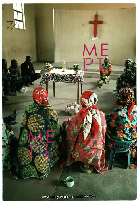  : Church service. Cuito Cuanavale, Angola 2005 @ Cedric