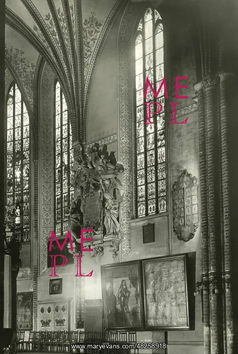 : Church window in the Marienkirche in Berlin-Mitte, 1934 : Church window in the Marienkirche in Berlin-Mitte, 1934