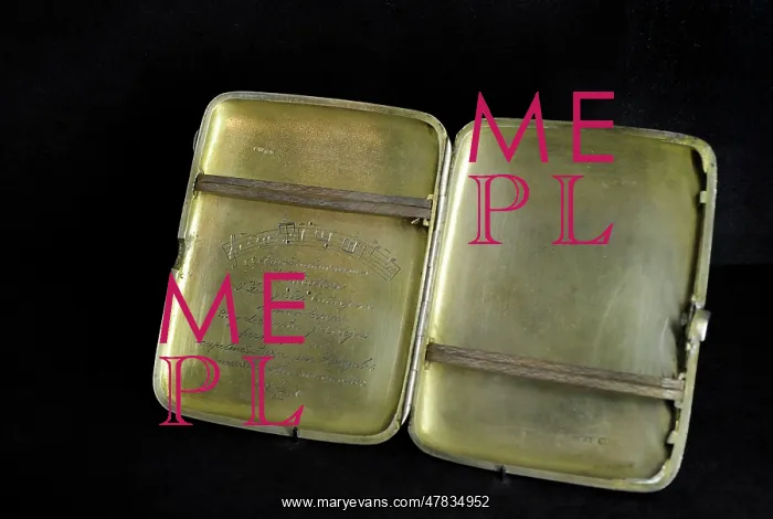 : Cigarette-case of Lieutenant-Colonel Jukums Vacietis : Cigarette-case of Lieutenant-Colonel Jukums Vacietis