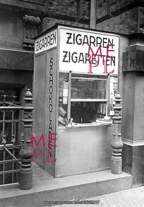 : Cigarette stand, 1929 : Cigarette stand, 1929