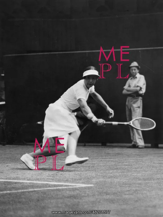 : Cilly Aussem in Wimbledon, 1934 : Cilly Aussem in Wimbledon, 1934