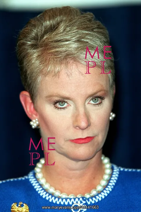  : Cindy Mccain