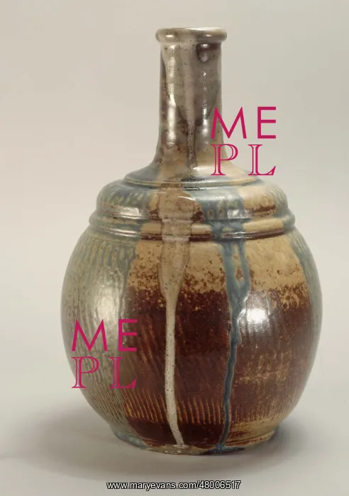 : Circled bottle : Circled bottle
