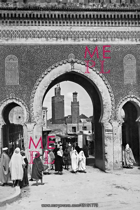 : City gate of Fez, 1936 : City gate of Fez, 1936