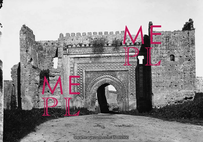 : City gate in Meknes, 1930 : City gate in Meknes, 1930