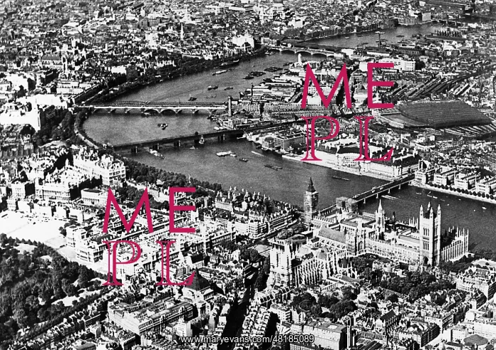 : City view of London : City view of London