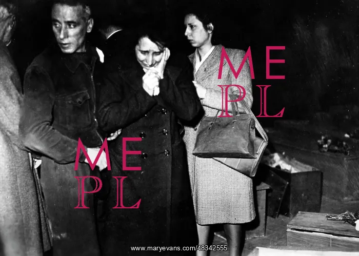 : Civilians after an Allied attack in Paris, 1943 : Civilians after an Allied attack in Paris, 1943