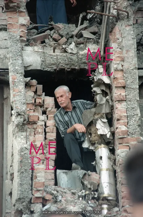 : Civilians in First Chechen War, 1995 : Civilians in First Chechen War, 1995