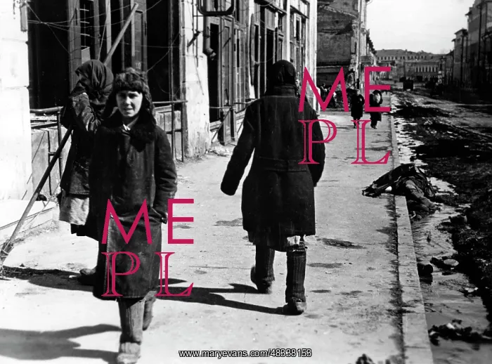 : Civilians in Kharkov, 1943 : Civilians in Kharkov, 1943