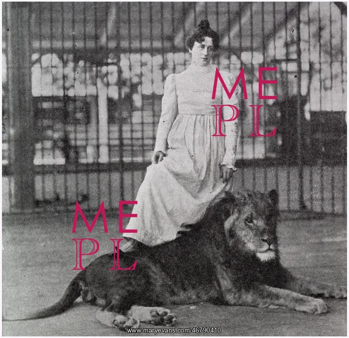 : Claire Heliot, lion tamer : Claire Heliot, lion tamer