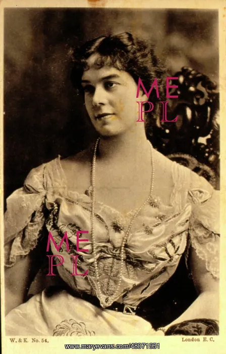 : Clara Butt, opera and concert singer : Clara Butt, opera and concert singer
