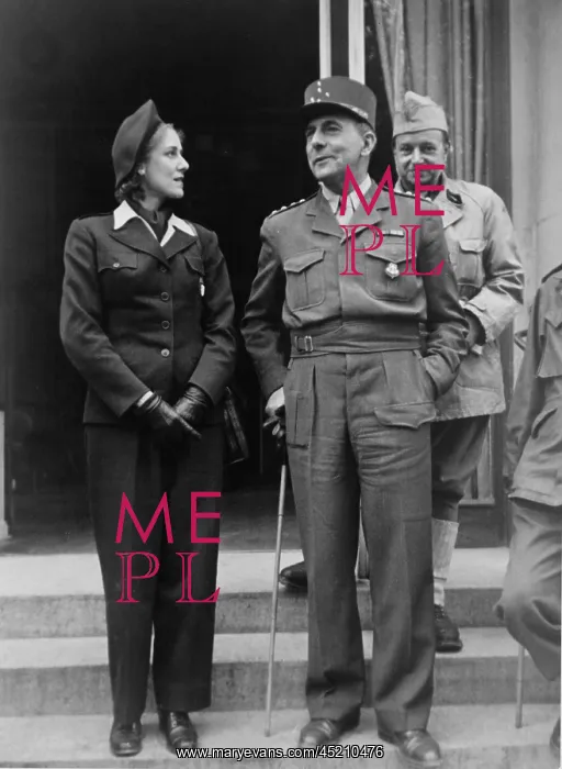 : Clare Boothe Luce (1903-1987) standing on ? : Clare Boothe Luce (1903-1987) standing on ?