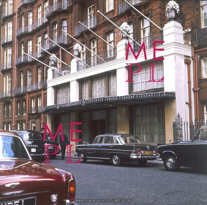 : CLARIDGES HOTEL 1970S : CLARIDGES HOTEL 1970S