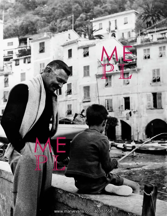 : Clark Gable and boy in film scene : Clark Gable and boy in film scene