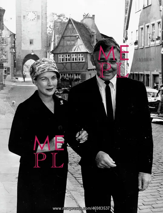 : Clark Gable and Kay Williams : Clark Gable and Kay Williams