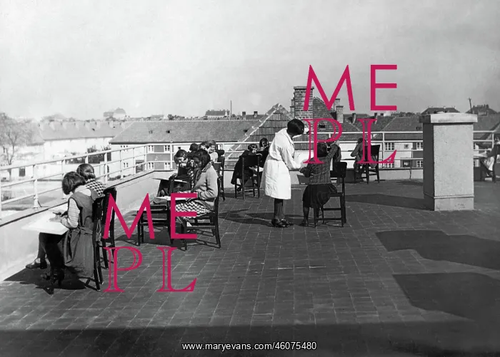 : Class held on the sun terrace : Class held on the sun terrace