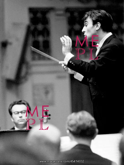 : Claudio Abbado - conductor : Claudio Abbado - conductor