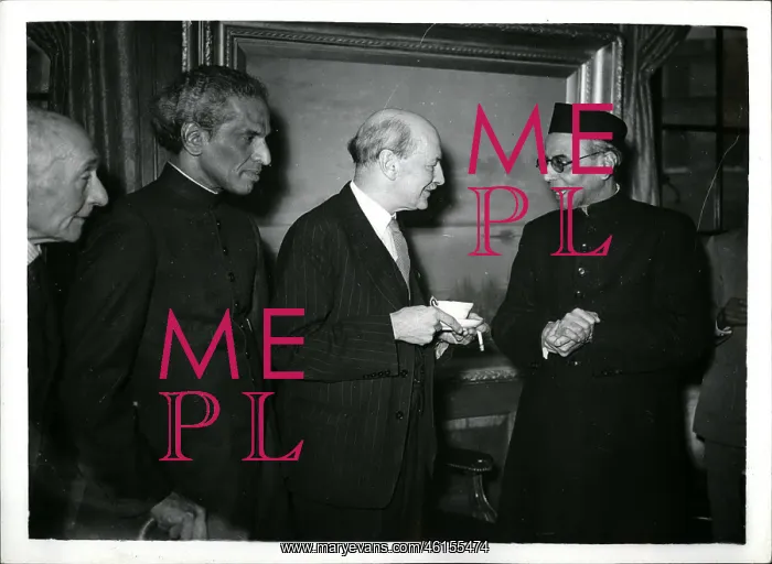 : Clement Attlee with visitors from India : Clement Attlee with visitors from India