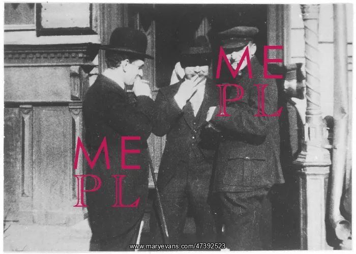 : CLERKS / RUSSIA / 1917 : CLERKS / RUSSIA / 1917