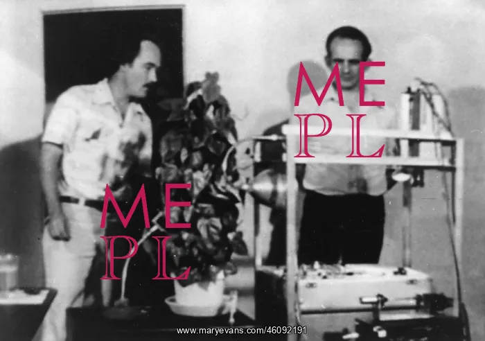 : Cleve Backster experimenting on plant sensitivity : Cleve Backster experimenting on plant sensitivity