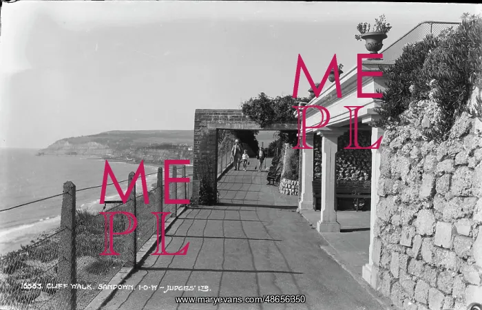 : Cliff Walk at Sandown : Cliff Walk at Sandown