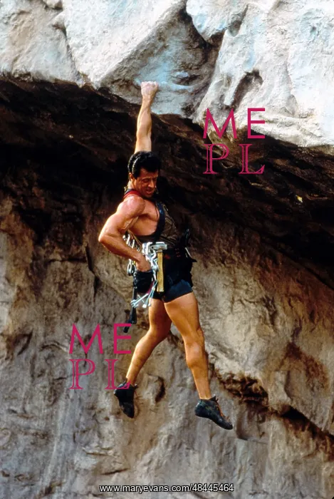  : CLIFFHANGER