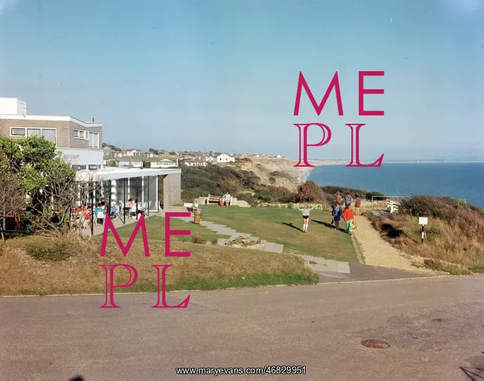 : The cliffs, Highcliffe : The cliffs, Highcliffe