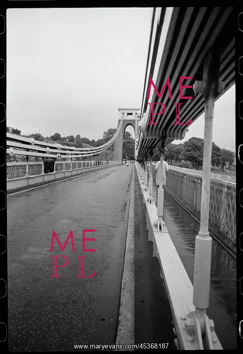 : The Clifton Suspension Bridge : The Clifton Suspension Bridge