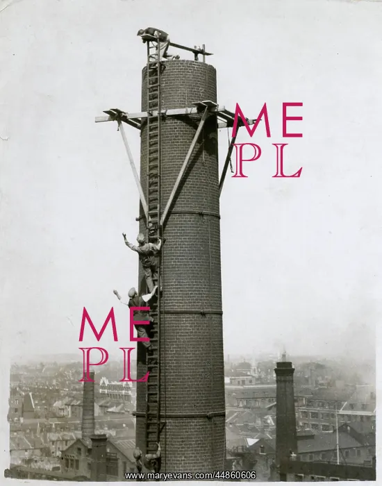 : CLIMBING FACTORY CHIMNEY : CLIMBING FACTORY CHIMNEY