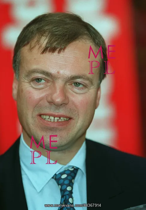  : Clive Betts MP