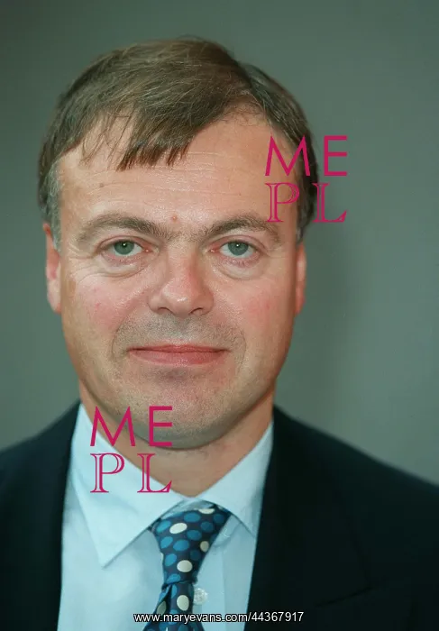  : Clive Betts MP