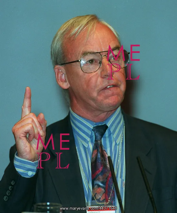  : Clive Soley MP