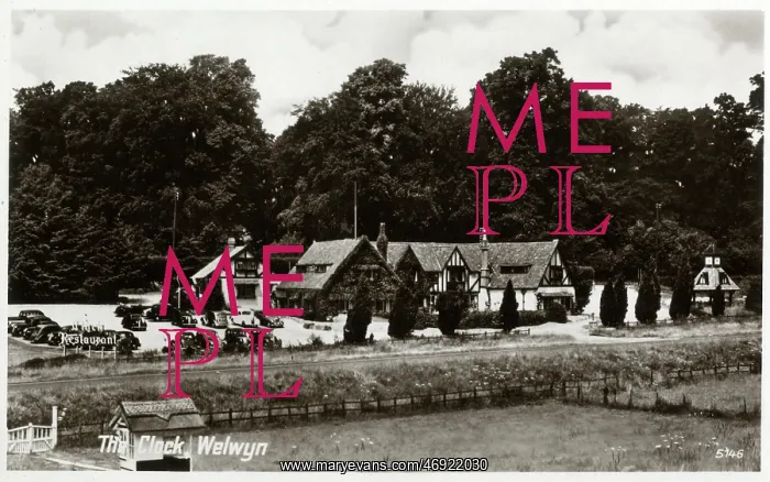 : The Clock road house, Welwyn, Herts 1920s : The Clock road house, Welwyn, Herts 1920s